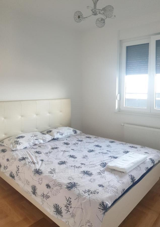 Apartman Venecija 巴尼西卢卡 外观 照片