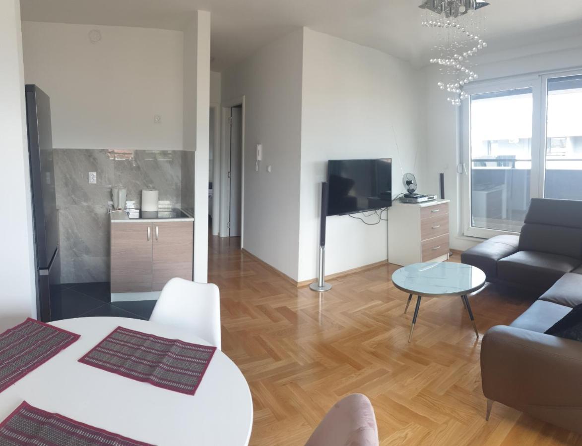 Apartman Venecija 巴尼西卢卡 外观 照片